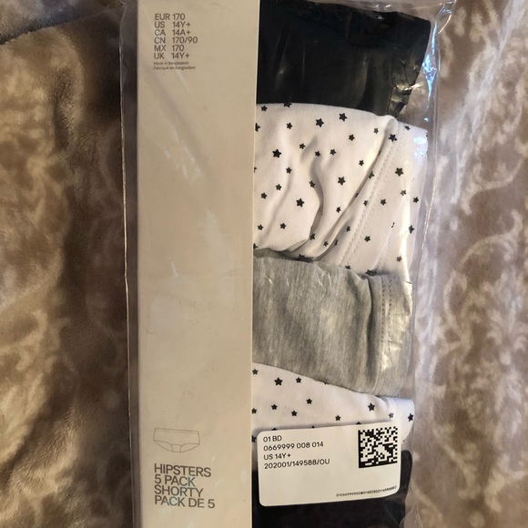 H&M Girls’ Underwear Shorty Hipster - Picture 3 of 4